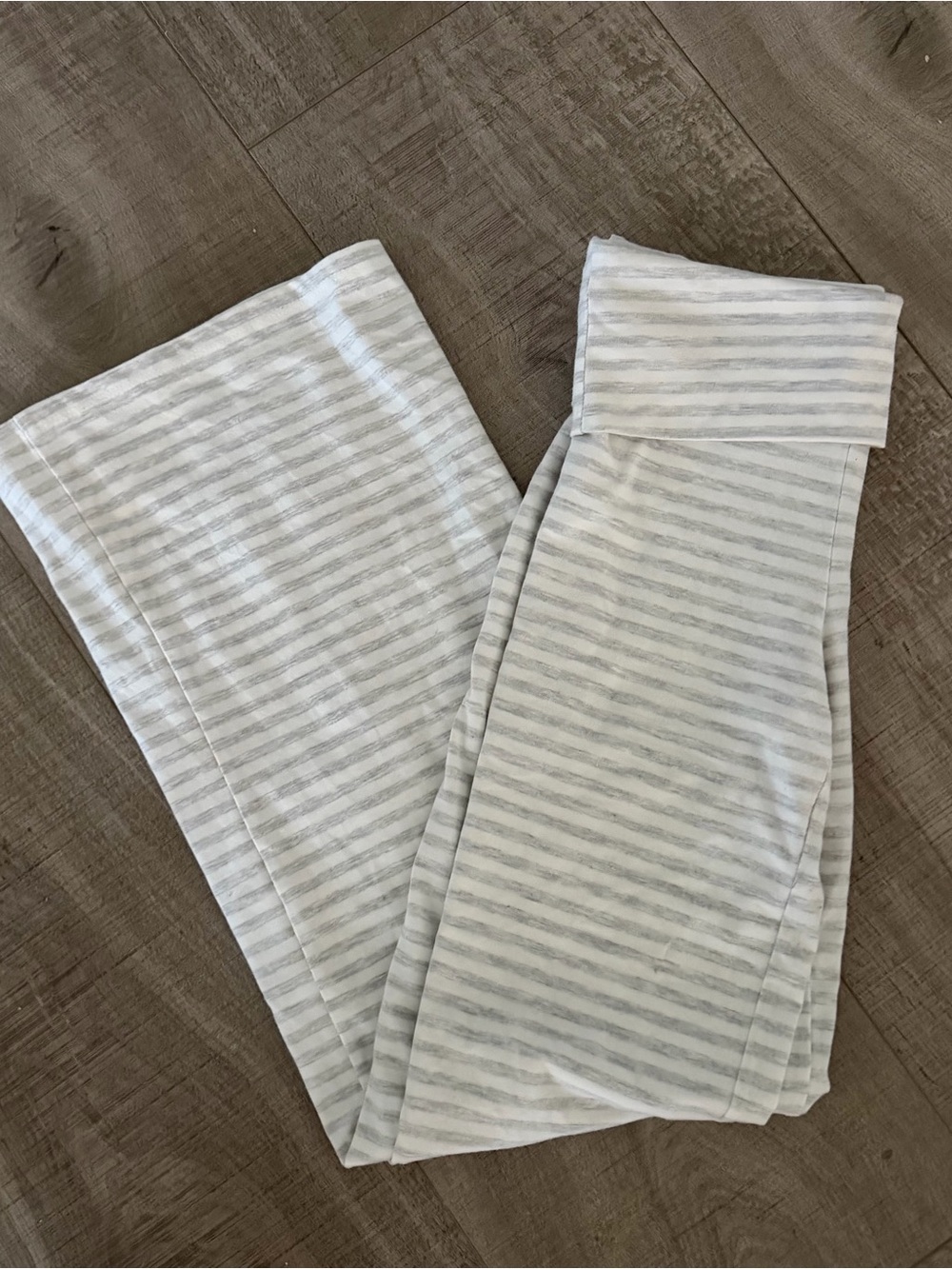 Fold over Striped Gray and White wide legged Leggings